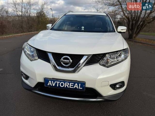 Белый Ниссан Rogue, объемом двигателя 2.5 л и пробегом 112 тыс. км за 15000 $, фото 14 на Automoto.ua