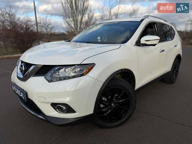 Белый Ниссан Rogue, объемом двигателя 2.5 л и пробегом 112 тыс. км за 15000 $, фото 10 на Automoto.ua