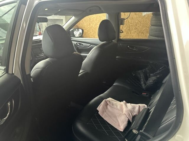 Білий Ніссан Rogue, об'ємом двигуна 2.5 л та пробігом 141 тис. км за 9500 $, фото 5 на Automoto.ua