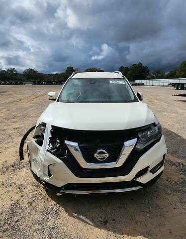 Белый Ниссан Rogue, объемом двигателя 2.49 л и пробегом 132 тыс. км за 11300 $, фото 6 на Automoto.ua