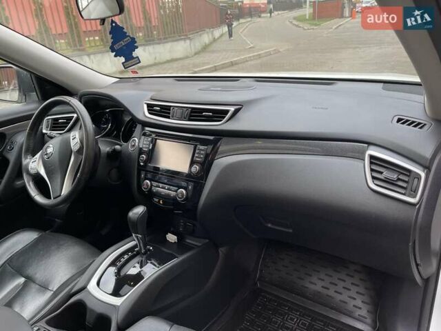 Білий Ніссан Rogue, об'ємом двигуна 2.5 л та пробігом 155 тис. км за 14000 $, фото 8 на Automoto.ua