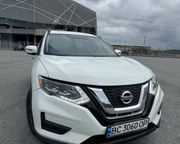 Белый Ниссан Rogue, объемом двигателя 2.5 л и пробегом 248 тыс. км за 14100 $, фото 8 на Automoto.ua