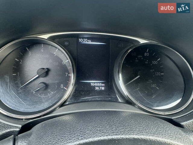 Белый Ниссан Rogue, объемом двигателя 2.5 л и пробегом 165 тыс. км за 10900 $, фото 22 на Automoto.ua