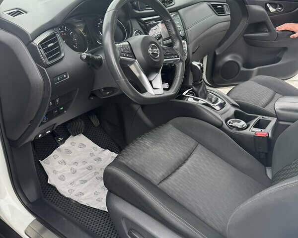 Белый Ниссан Rogue, объемом двигателя 2.5 л и пробегом 248 тыс. км за 14100 $, фото 24 на Automoto.ua