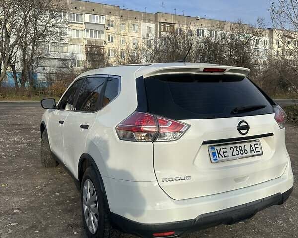 Белый Ниссан Rogue, объемом двигателя 2.49 л и пробегом 186 тыс. км за 13999 $, фото 7 на Automoto.ua