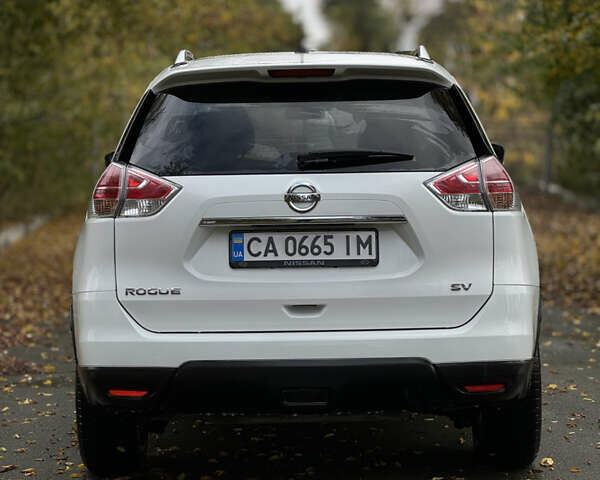 Ниссан Rogue 2016 в Черкассах на Automoto.ua Белый Ниссан Rogue, объемом двигателя 2.49 л и пробегом 145 тыс. км за 12300 $, фото 5 на Automoto.ua