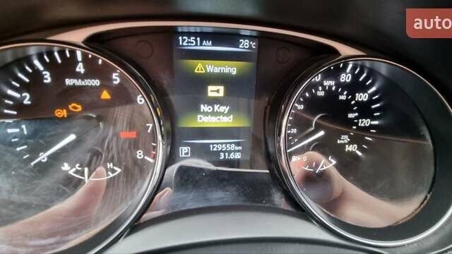 Белый Ниссан Rogue, объемом двигателя 2.49 л и пробегом 129 тыс. км за 13700 $, фото 19 на Automoto.ua