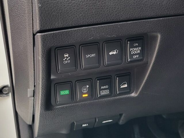 Білий Ніссан Rogue, об'ємом двигуна 2.5 л та пробігом 144 тис. км за 15500 $, фото 12 на Automoto.ua