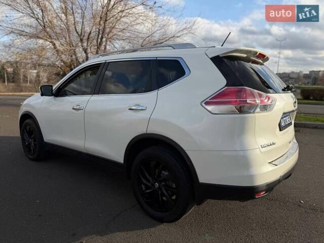 Белый Ниссан Rogue, объемом двигателя 2.5 л и пробегом 112 тыс. км за 15000 $, фото 31 на Automoto.ua