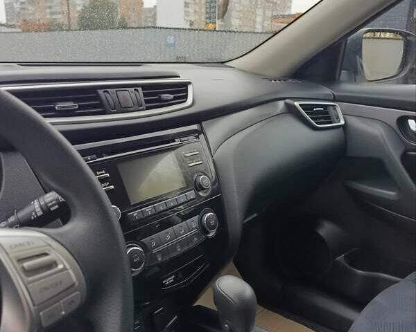 Белый Ниссан Rogue, объемом двигателя 2.49 л и пробегом 125 тыс. км за 15500 $, фото 2 на Automoto.ua