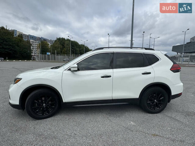 Белый Ниссан Rogue, объемом двигателя 2.5 л и пробегом 248 тыс. км за 14100 $, фото 9 на Automoto.ua
