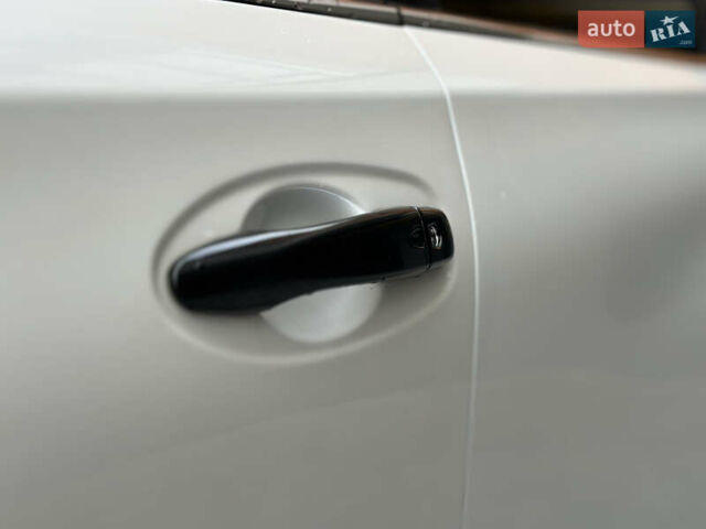 Белый Ниссан Rogue, объемом двигателя 2.49 л и пробегом 172 тыс. км за 14499 $, фото 19 на Automoto.ua