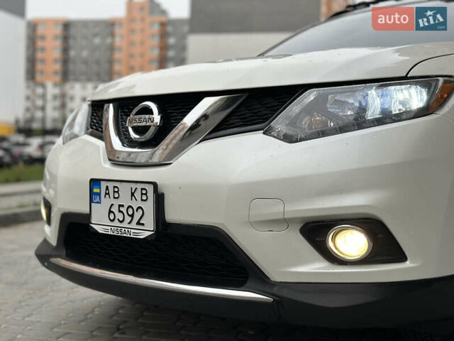 Белый Ниссан Rogue, объемом двигателя 2.49 л и пробегом 172 тыс. км за 14499 $, фото 5 на Automoto.ua