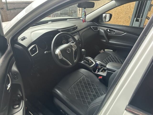 Білий Ніссан Rogue, об'ємом двигуна 2.5 л та пробігом 141 тис. км за 9500 $, фото 1 на Automoto.ua