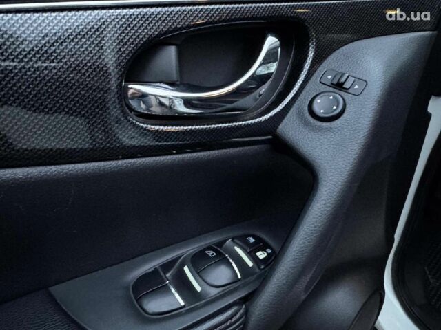 Білий Ніссан Rogue, об'ємом двигуна 2.5 л та пробігом 141 тис. км за 13990 $, фото 26 на Automoto.ua