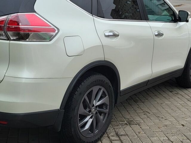 Білий Ніссан Rogue, об'ємом двигуна 2.5 л та пробігом 144 тис. км за 15500 $, фото 5 на Automoto.ua