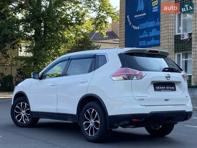 Білий Ніссан Rogue, об'ємом двигуна 2.49 л та пробігом 140 тис. км за 12999 $, фото 4 на Automoto.ua