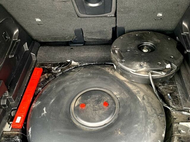 Белый Ниссан Rogue, объемом двигателя 2.5 л и пробегом 96 тыс. км за 15800 $, фото 5 на Automoto.ua