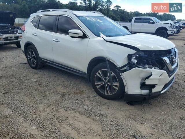 Белый Ниссан Rogue, объемом двигателя 2.49 л и пробегом 132 тыс. км за 11300 $, фото 10 на Automoto.ua