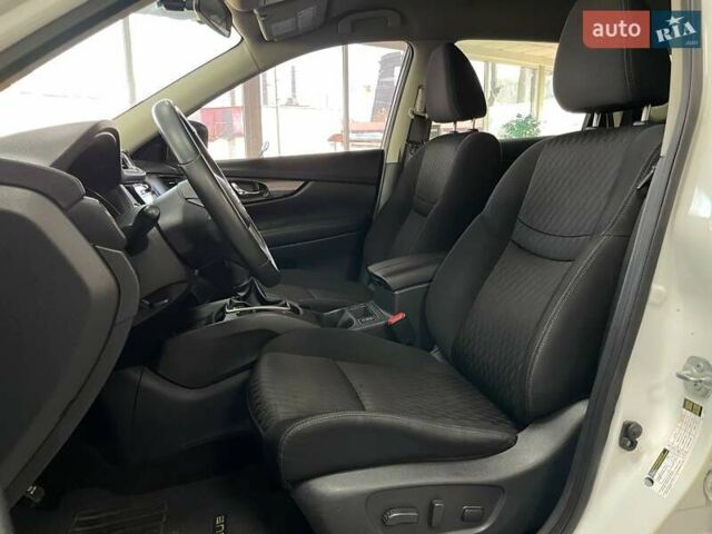 Белый Ниссан Rogue, объемом двигателя 2.49 л и пробегом 264 тыс. км за 13190 $, фото 20 на Automoto.ua