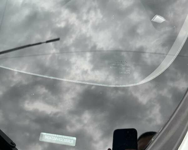 Белый Ниссан Rogue, объемом двигателя 2.49 л и пробегом 129 тыс. км за 13700 $, фото 27 на Automoto.ua