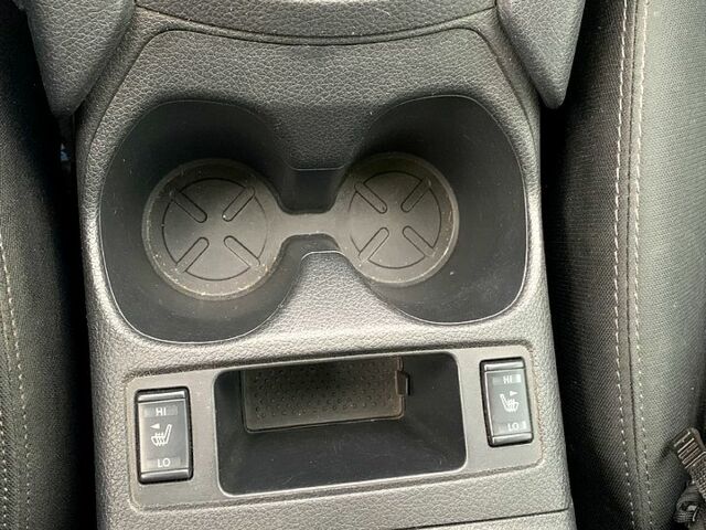 Белый Ниссан Rogue, объемом двигателя 2.5 л и пробегом 96 тыс. км за 15800 $, фото 10 на Automoto.ua