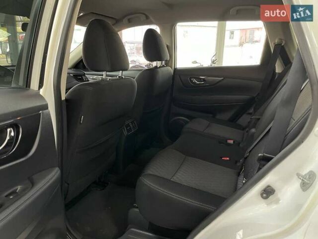 Белый Ниссан Rogue, объемом двигателя 2.49 л и пробегом 264 тыс. км за 13190 $, фото 42 на Automoto.ua