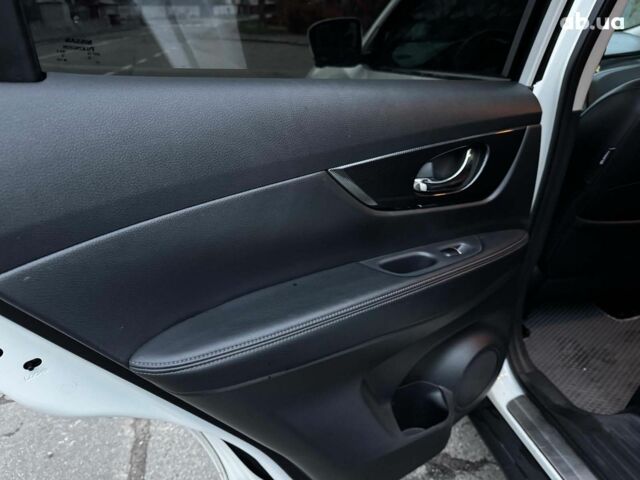 Білий Ніссан Rogue, об'ємом двигуна 2.5 л та пробігом 141 тис. км за 13990 $, фото 20 на Automoto.ua