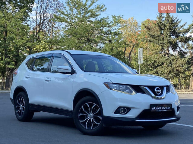 Білий Ніссан Rogue, об'ємом двигуна 2.49 л та пробігом 140 тис. км за 12999 $, фото 1 на Automoto.ua