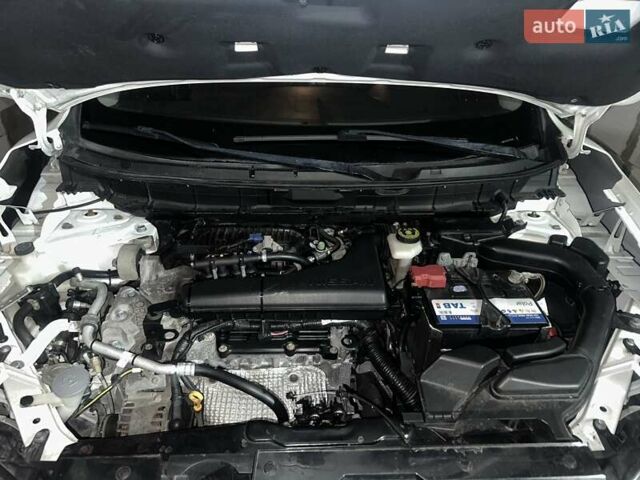 Белый Ниссан Rogue, объемом двигателя 2.49 л и пробегом 186 тыс. км за 13999 $, фото 8 на Automoto.ua