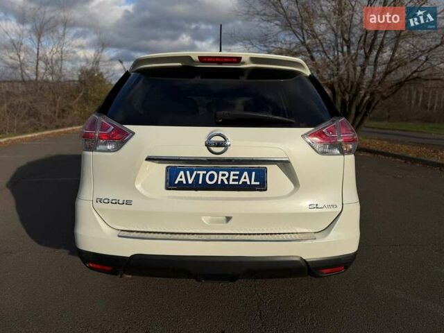 Белый Ниссан Rogue, объемом двигателя 2.5 л и пробегом 112 тыс. км за 15000 $, фото 29 на Automoto.ua