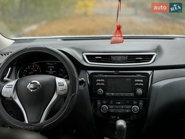 Ниссан Rogue 2016 в Черкассах на Automoto.ua Белый Ниссан Rogue, объемом двигателя 2.49 л и пробегом 145 тыс. км за 12300 $, фото 17 на Automoto.ua