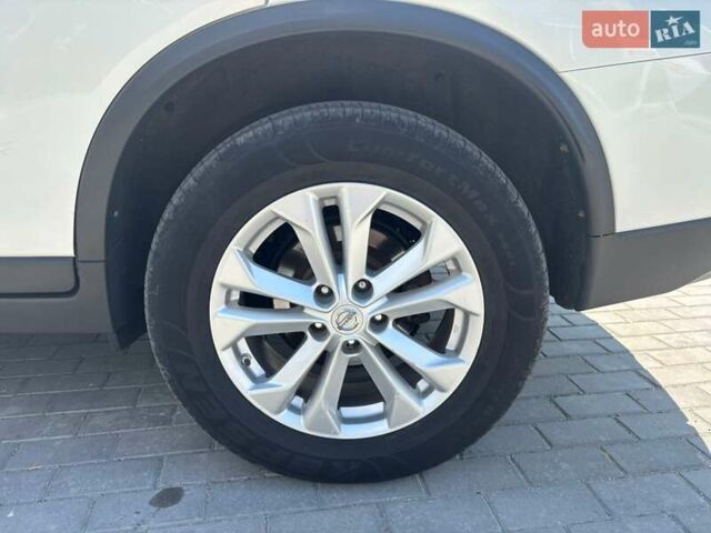 Белый Ниссан Rogue, объемом двигателя 2.49 л и пробегом 182 тыс. км за 13500 $, фото 17 на Automoto.ua