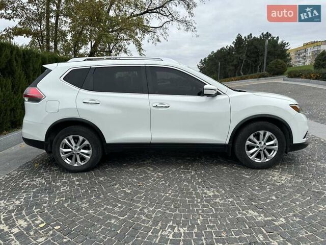 Белый Ниссан Rogue, объемом двигателя 2.49 л и пробегом 174 тыс. км за 13800 $, фото 5 на Automoto.ua