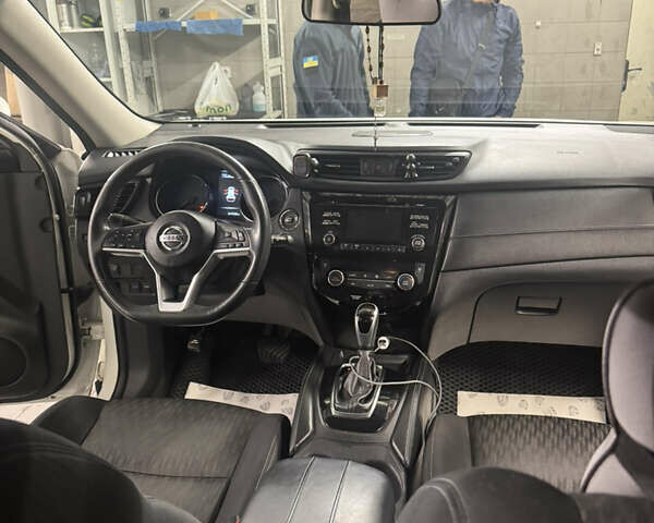 Белый Ниссан Rogue, объемом двигателя 2.5 л и пробегом 248 тыс. км за 14100 $, фото 36 на Automoto.ua