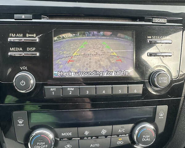 Белый Ниссан Rogue, объемом двигателя 2.5 л и пробегом 165 тыс. км за 10900 $, фото 23 на Automoto.ua