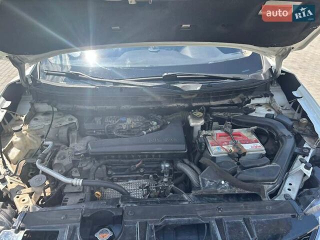 Белый Ниссан Rogue, объемом двигателя 2.49 л и пробегом 182 тыс. км за 13500 $, фото 14 на Automoto.ua