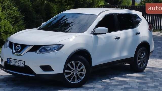 Белый Ниссан Rogue, объемом двигателя 2.49 л и пробегом 161 тыс. км за 12800 $, фото 9 на Automoto.ua