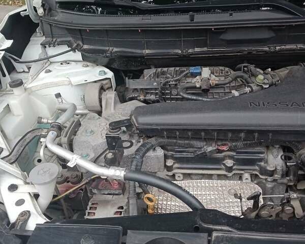 Белый Ниссан Rogue, объемом двигателя 2.5 л и пробегом 115 тыс. км за 15255 $, фото 17 на Automoto.ua