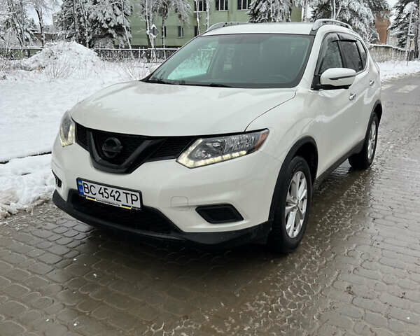 Белый Ниссан Rogue, объемом двигателя 2.49 л и пробегом 86 тыс. км за 11700 $, фото 2 на Automoto.ua
