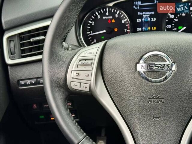 Белый Ниссан Rogue, объемом двигателя 2.5 л и пробегом 151 тыс. км за 15300 $, фото 26 на Automoto.ua