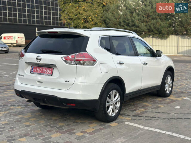 Белый Ниссан Rogue, объемом двигателя 2.5 л и пробегом 165 тыс. км за 10900 $, фото 5 на Automoto.ua