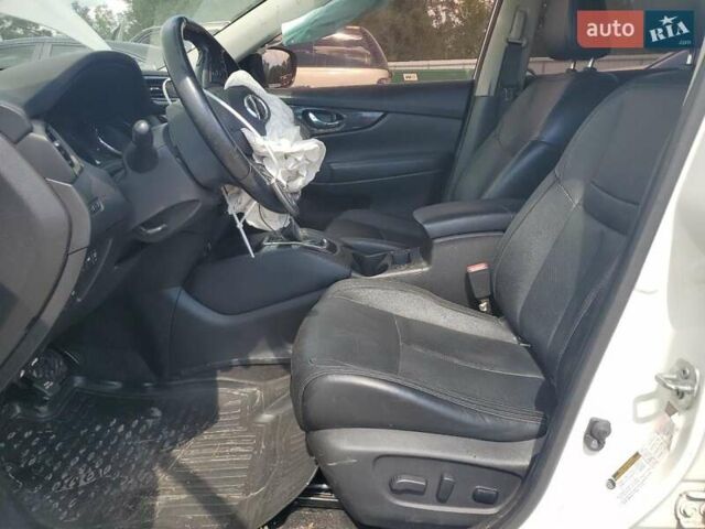 Белый Ниссан Rogue, объемом двигателя 2.49 л и пробегом 132 тыс. км за 11300 $, фото 13 на Automoto.ua