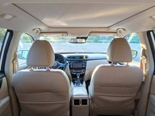 Білий Ніссан Rogue, об'ємом двигуна 2.5 л та пробігом 120 тис. км за 14000 $, фото 4 на Automoto.ua