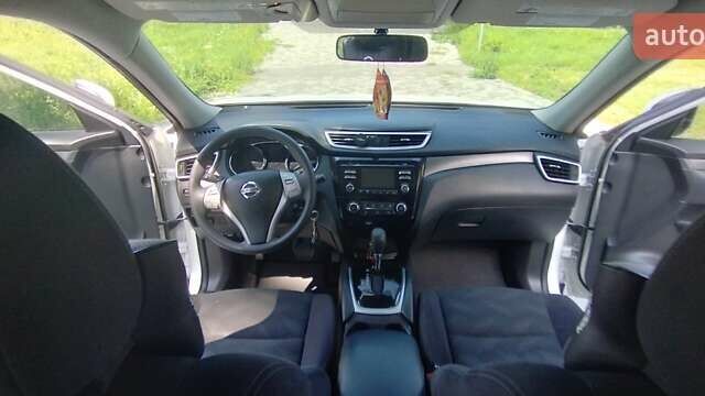 Белый Ниссан Rogue, объемом двигателя 2.49 л и пробегом 161 тыс. км за 12800 $, фото 17 на Automoto.ua