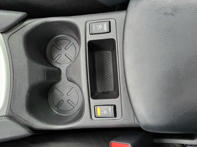 Білий Ніссан Rogue, об'ємом двигуна 2.5 л та пробігом 144 тис. км за 15500 $, фото 16 на Automoto.ua