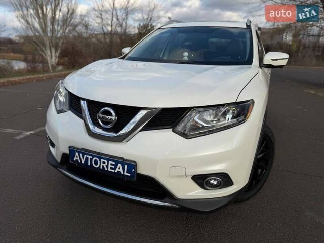 Белый Ниссан Rogue, объемом двигателя 2.5 л и пробегом 112 тыс. км за 15000 $, фото 13 на Automoto.ua