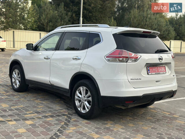 Белый Ниссан Rogue, объемом двигателя 2.5 л и пробегом 165 тыс. км за 10900 $, фото 3 на Automoto.ua