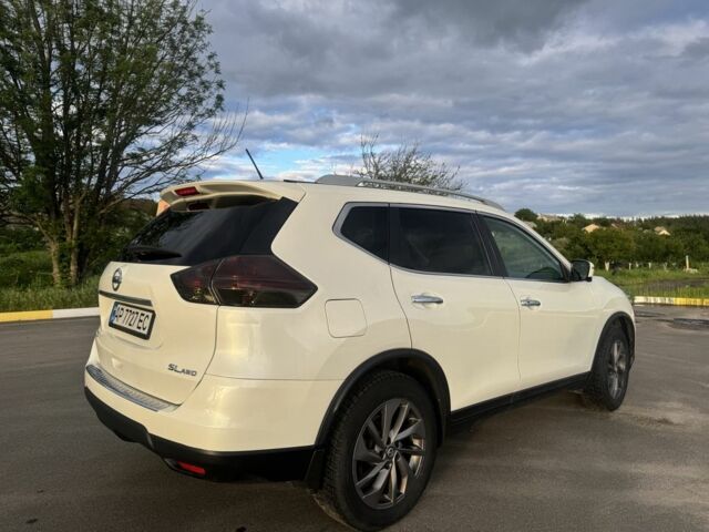 Ніссан Rogue 2016 у Києві на Automoto.ua Білий Ніссан Rogue, об'ємом двигуна 2.5 л та пробігом 115 тис. км за 14500 $, фото 1 на Automoto.ua