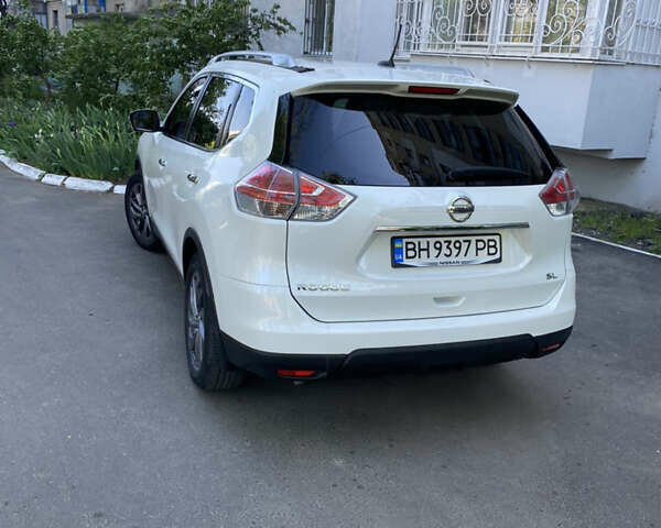 Белый Ниссан Rogue, объемом двигателя 2.5 л и пробегом 110 тыс. км за 16000 $, фото 3 на Automoto.ua